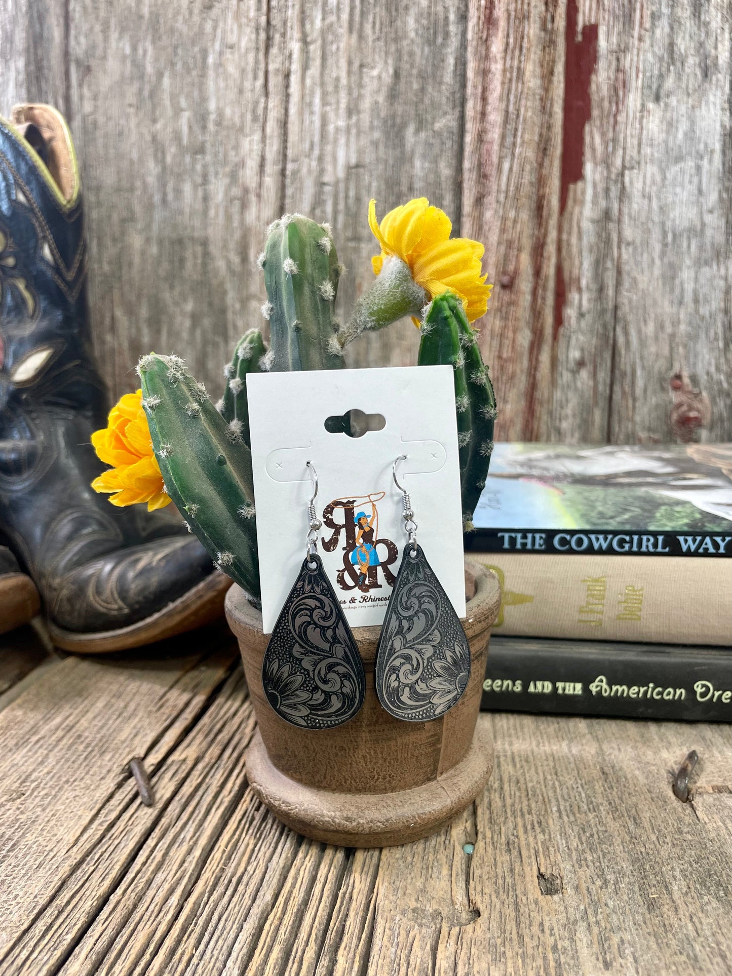 Sundown Scroll Earrings