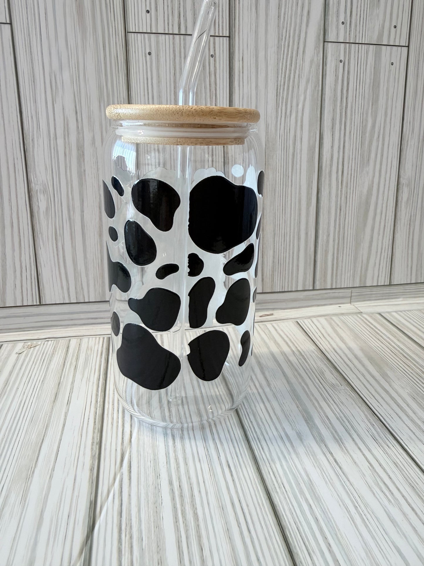 16oz Drinking glass with straw